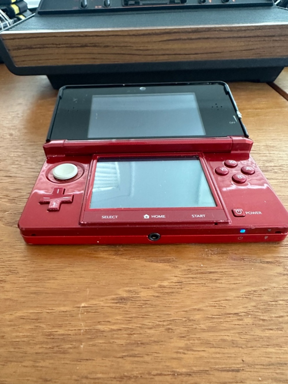 Nintendo Red 3DS Handheld Console - Picture 8 of 9